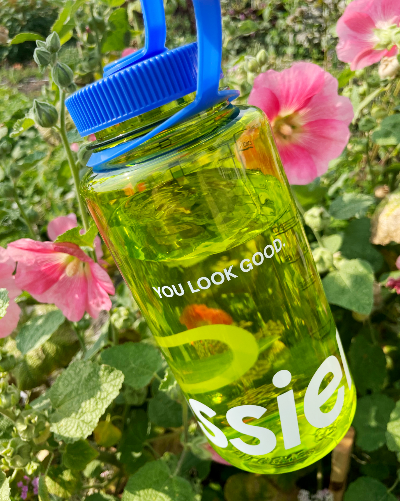 GLOSSYBOX Reusable Water Bottle
